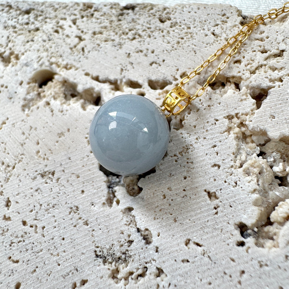 STAPLE | 18k Gold Periwinkle Jadeite Sphere Pendant