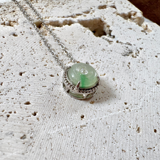 STAPLE |  Petite Jadeite Doughnut Necklace (Green III)
