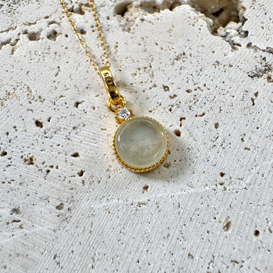STAPLE |  Minimalist Jadeite Round Necklace (White)