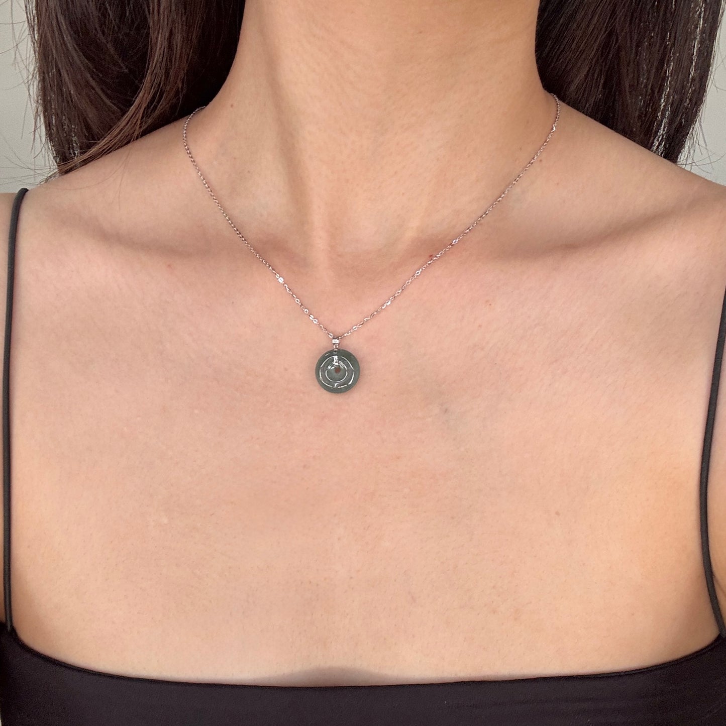 18k Gold Jadeite Doughnut Pendant