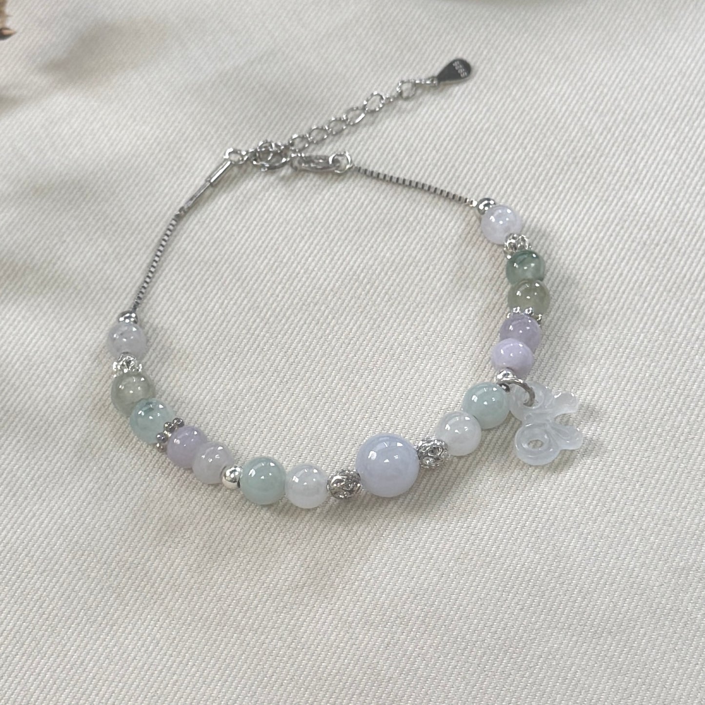 Bow Jadeite Bracelet