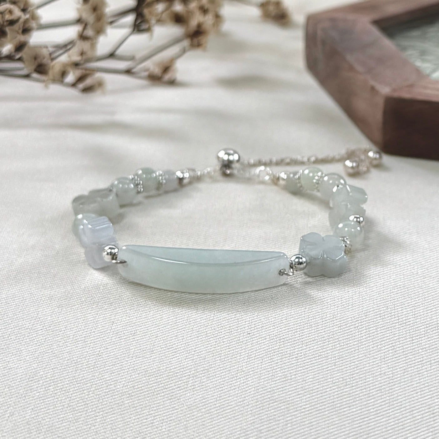 Clover Jadeite Bar Bracelet