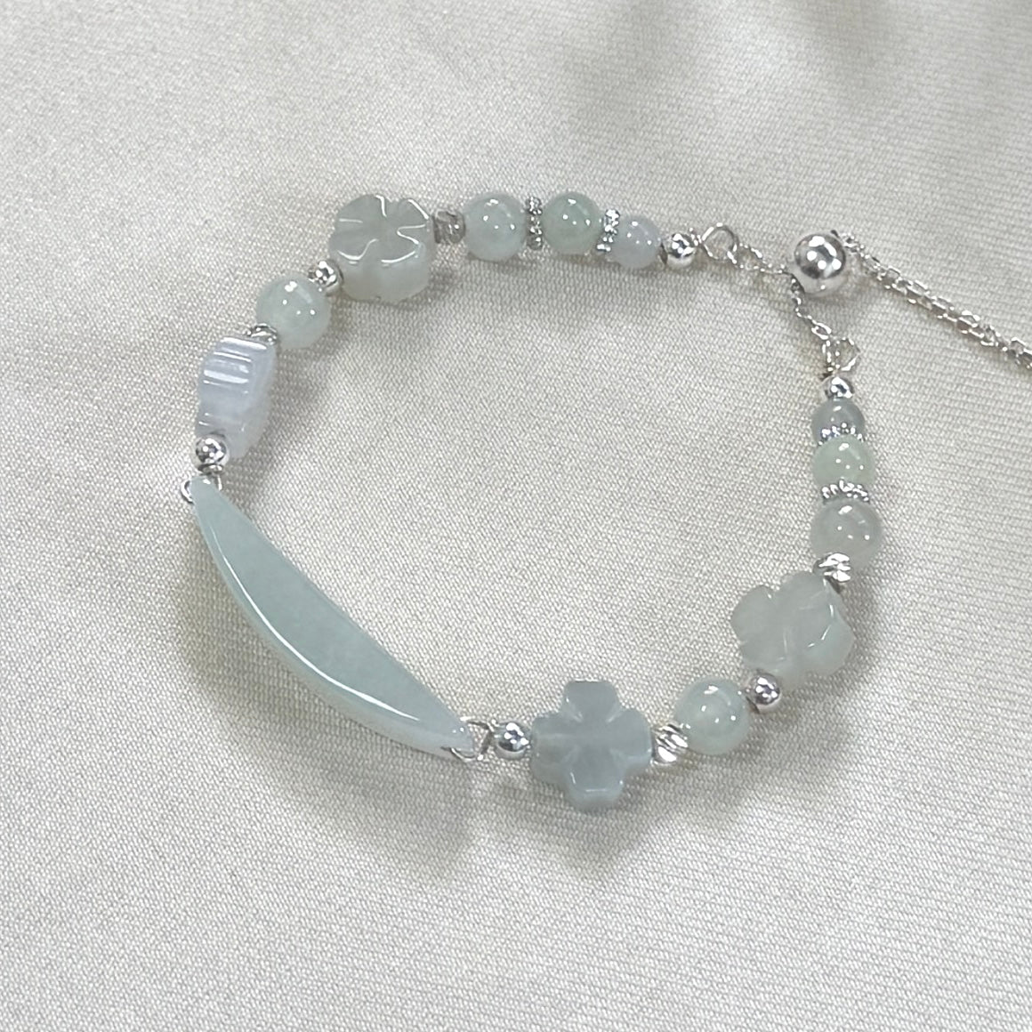 Clover Jadeite Bar Bracelet
