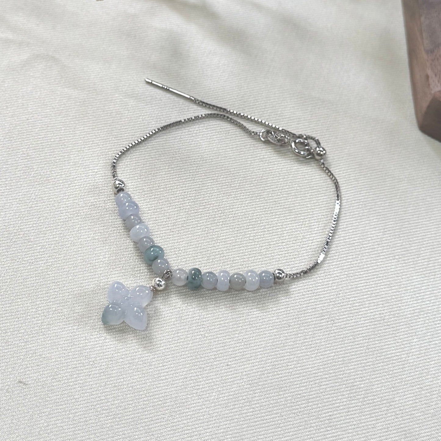 Ixora Jadeite Beaded Bracelet