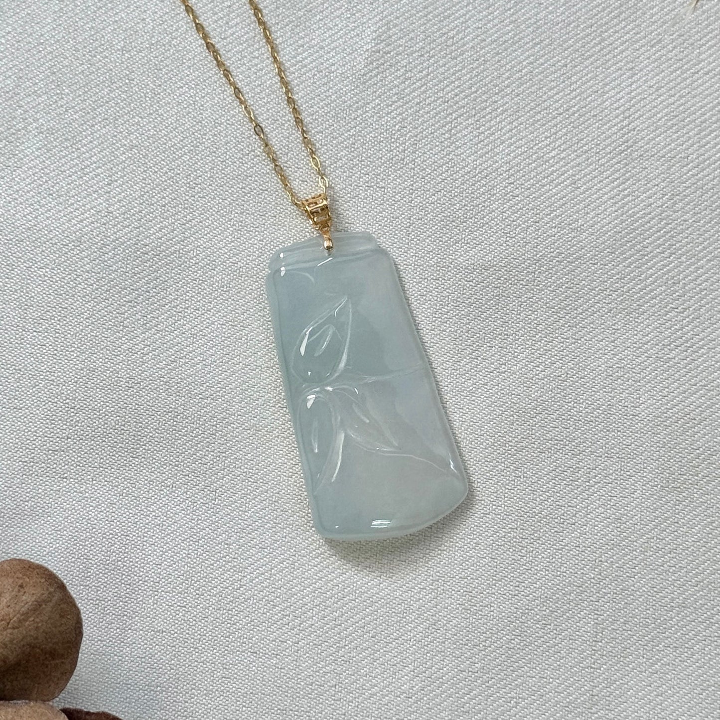 18k Gold Bamboo Jadeite Pendant
