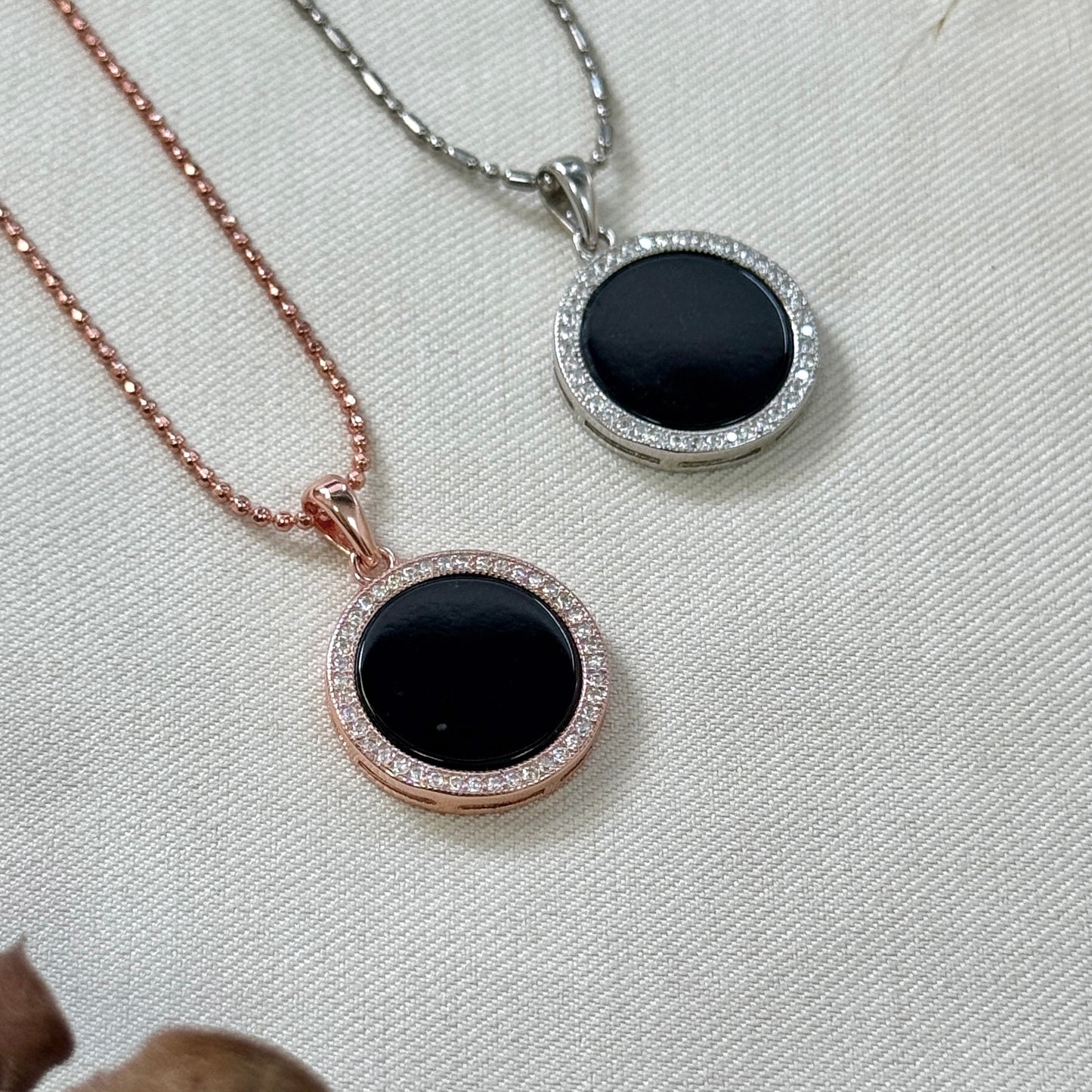 Round Omphacite Jadeite Necklace (01)