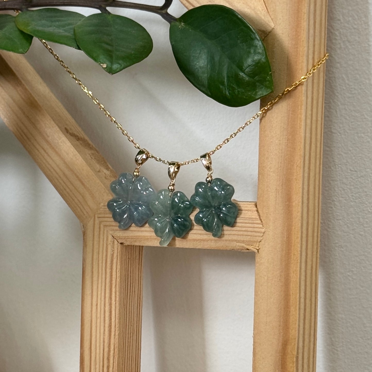 Four-leaf Clover Jadeite Necklace