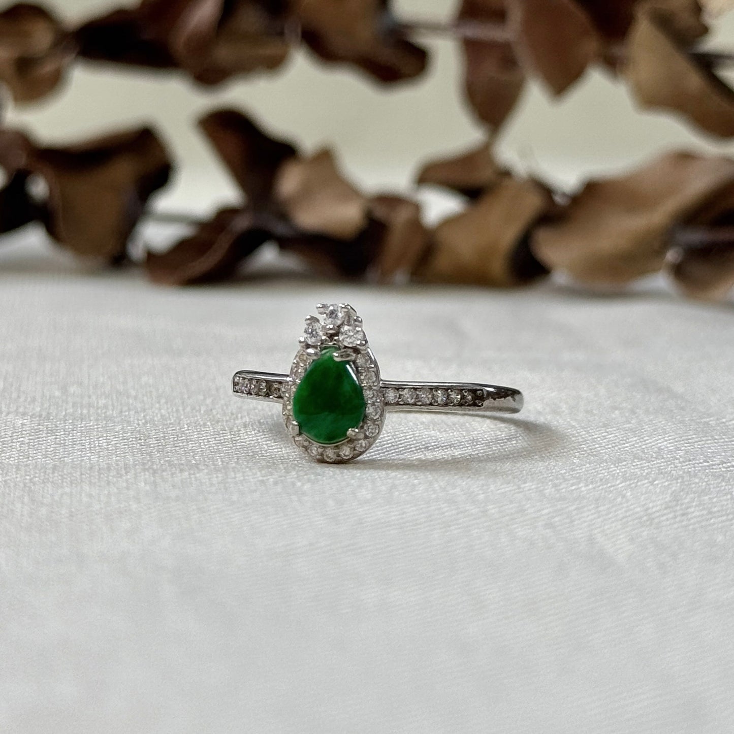 Li Jadeite Ring (1)