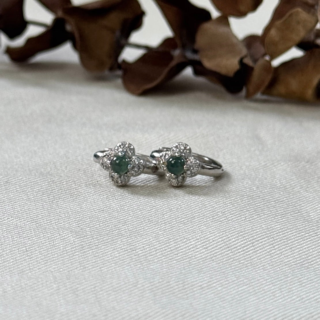 Dainty Clover Jadeite Huggies