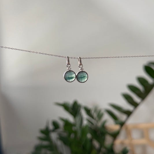 STAPLE |  Minimalist Jadeite Round Necklace (Blue)