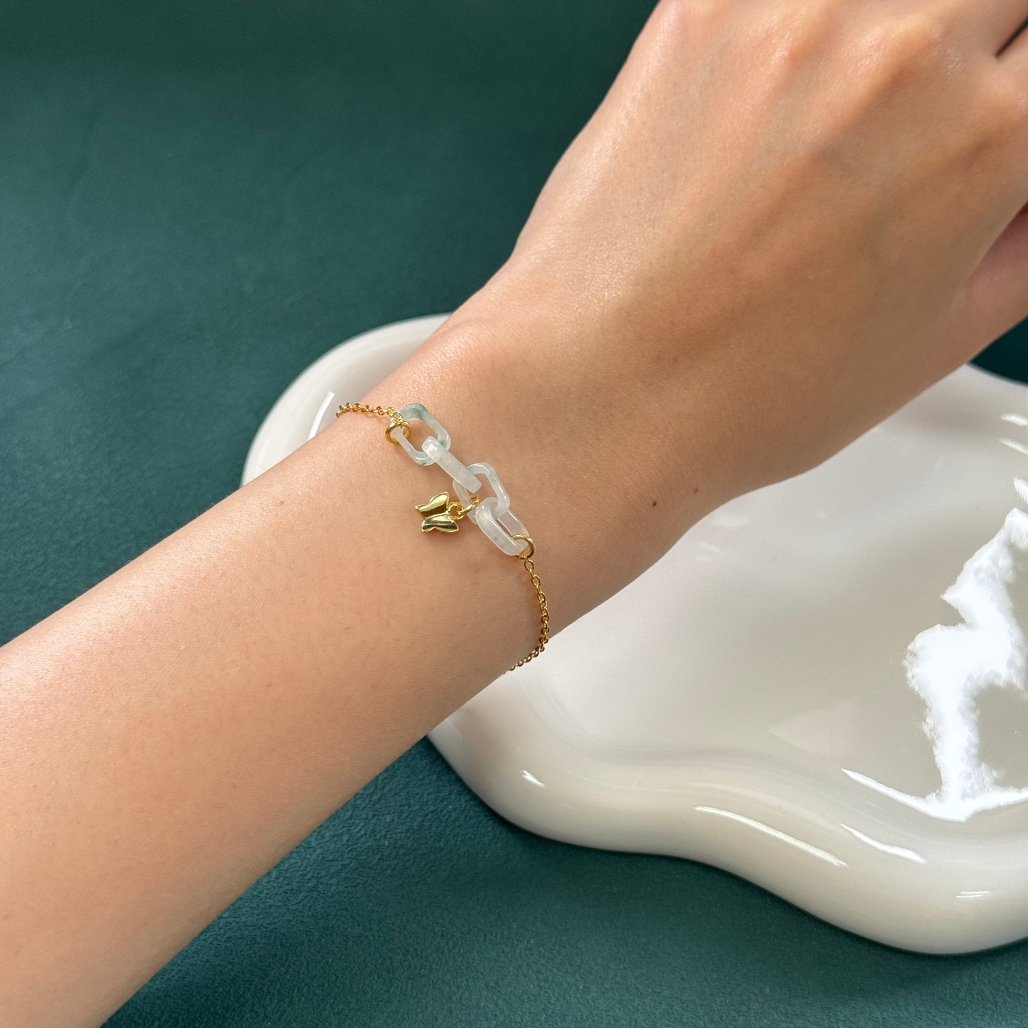 Flutter Interlocked Jadeite Bracelet