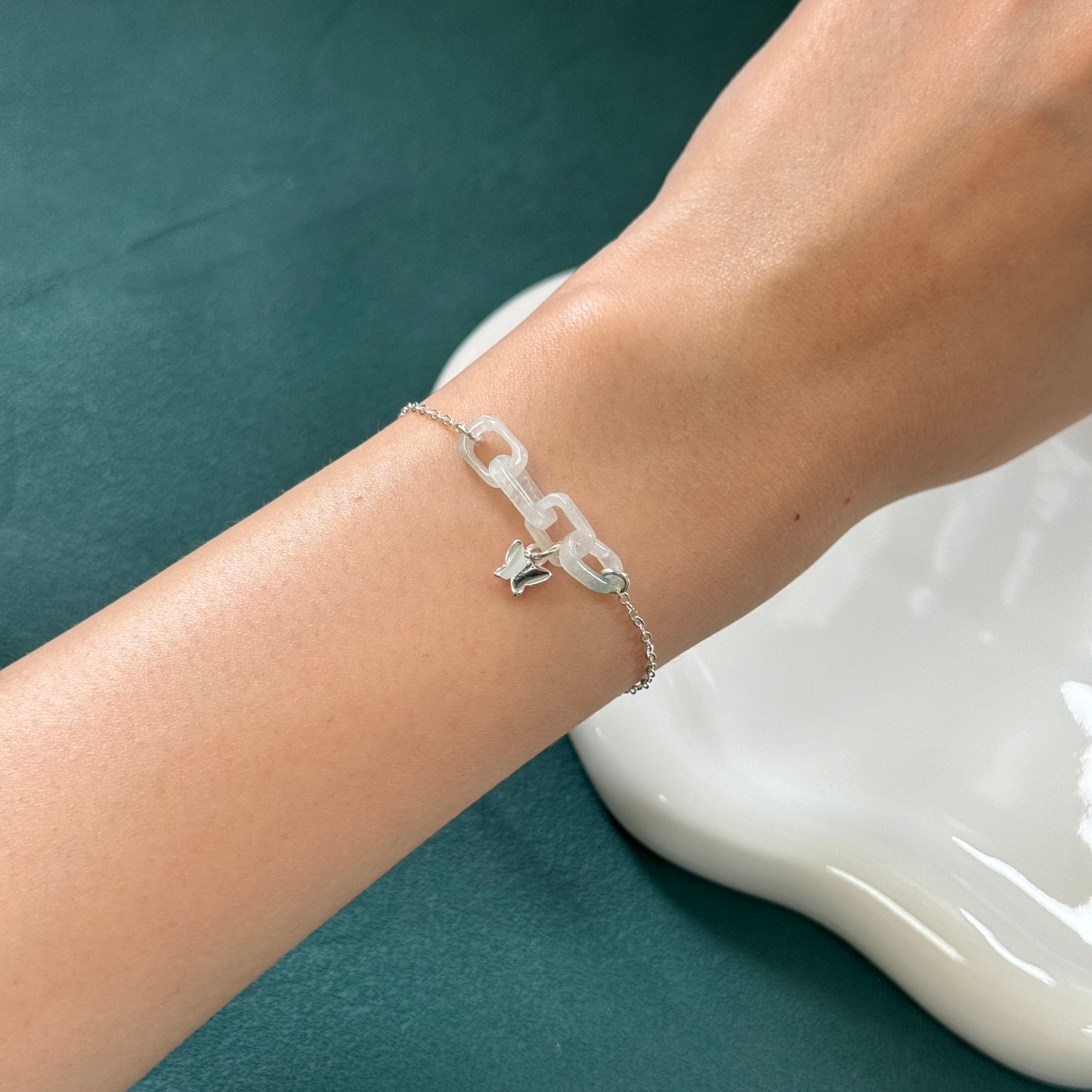 Flutter Interlocked Jadeite Bracelet