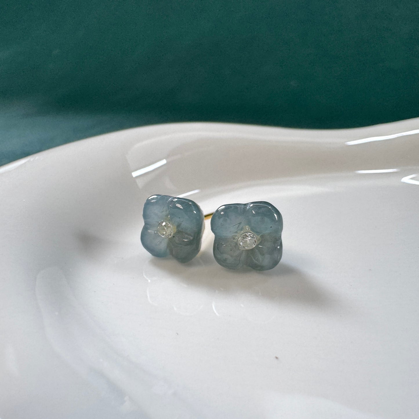 Bloom I Jadeite Earstuds
