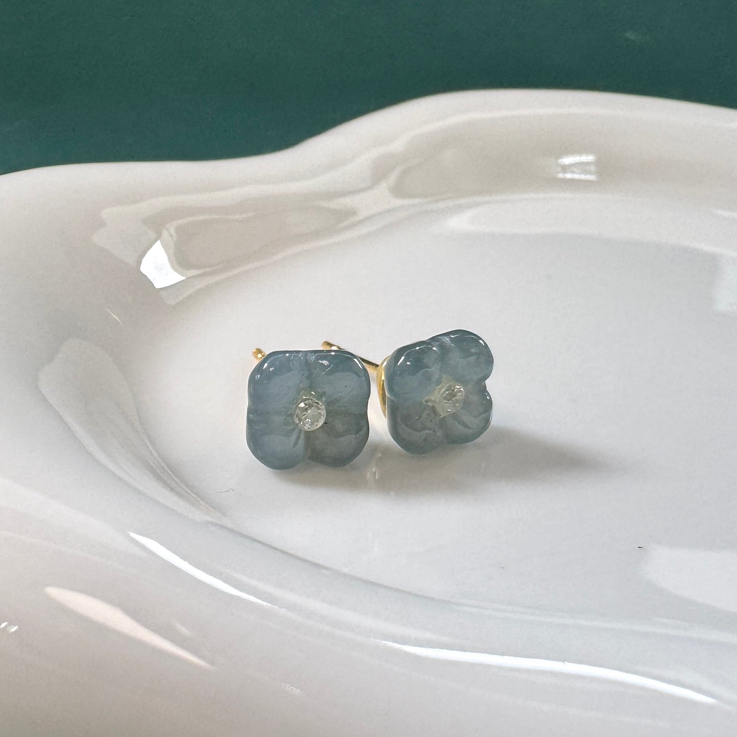Bloom I Jadeite Earstuds