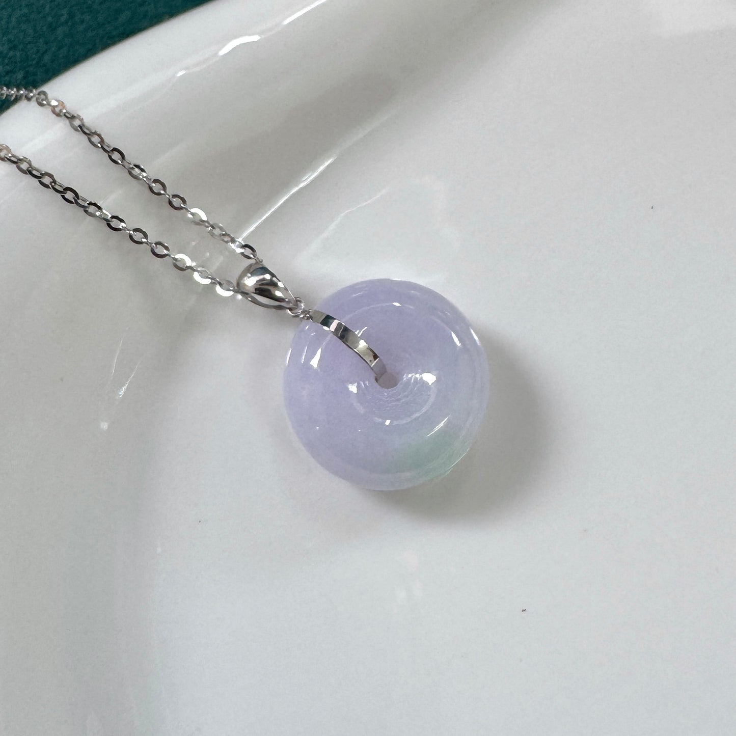 18k Gold Spring Jadeite Doughnut Pendant