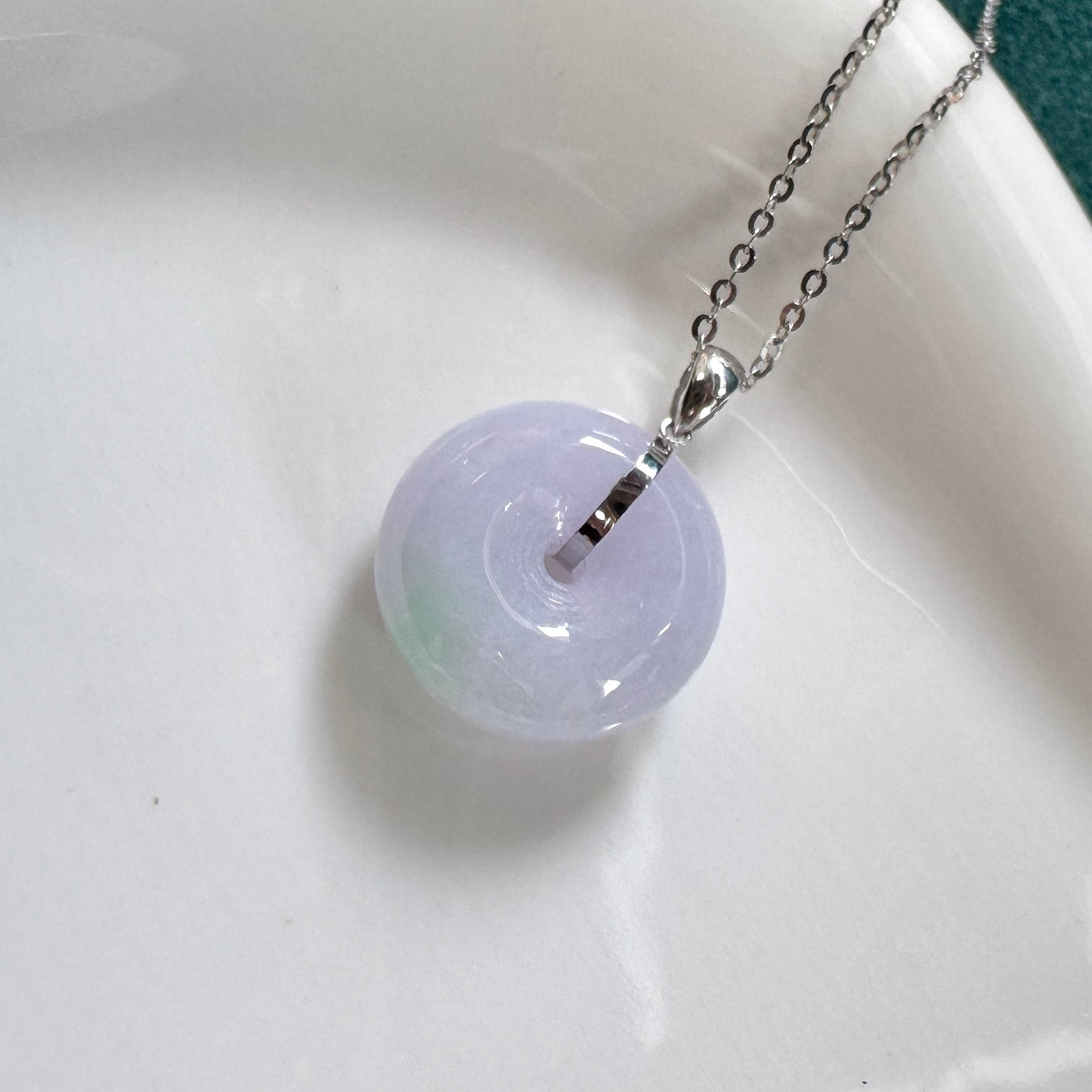 18k Gold Spring Jadeite Doughnut Pendant