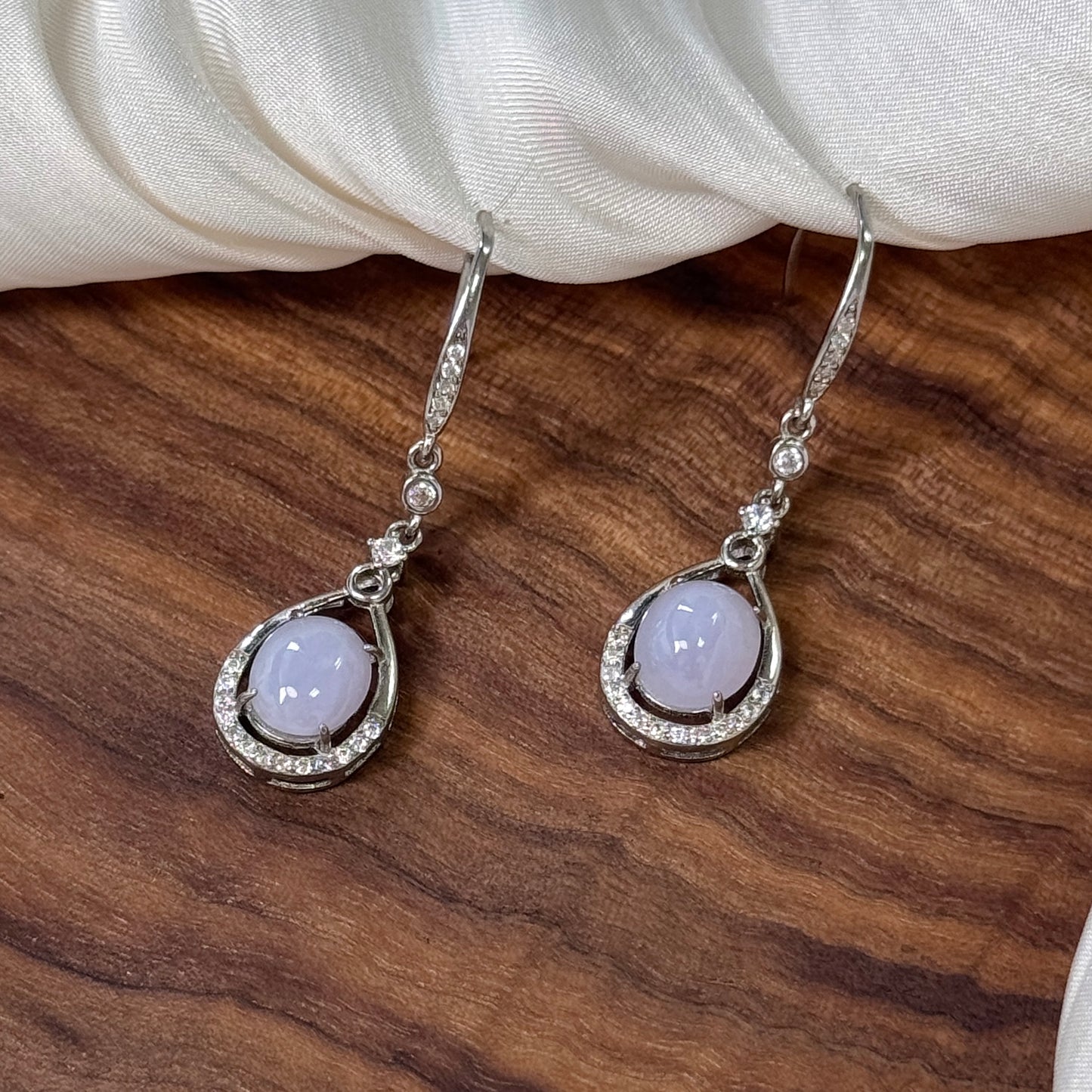 Éclat Jadeite Drop Earrings