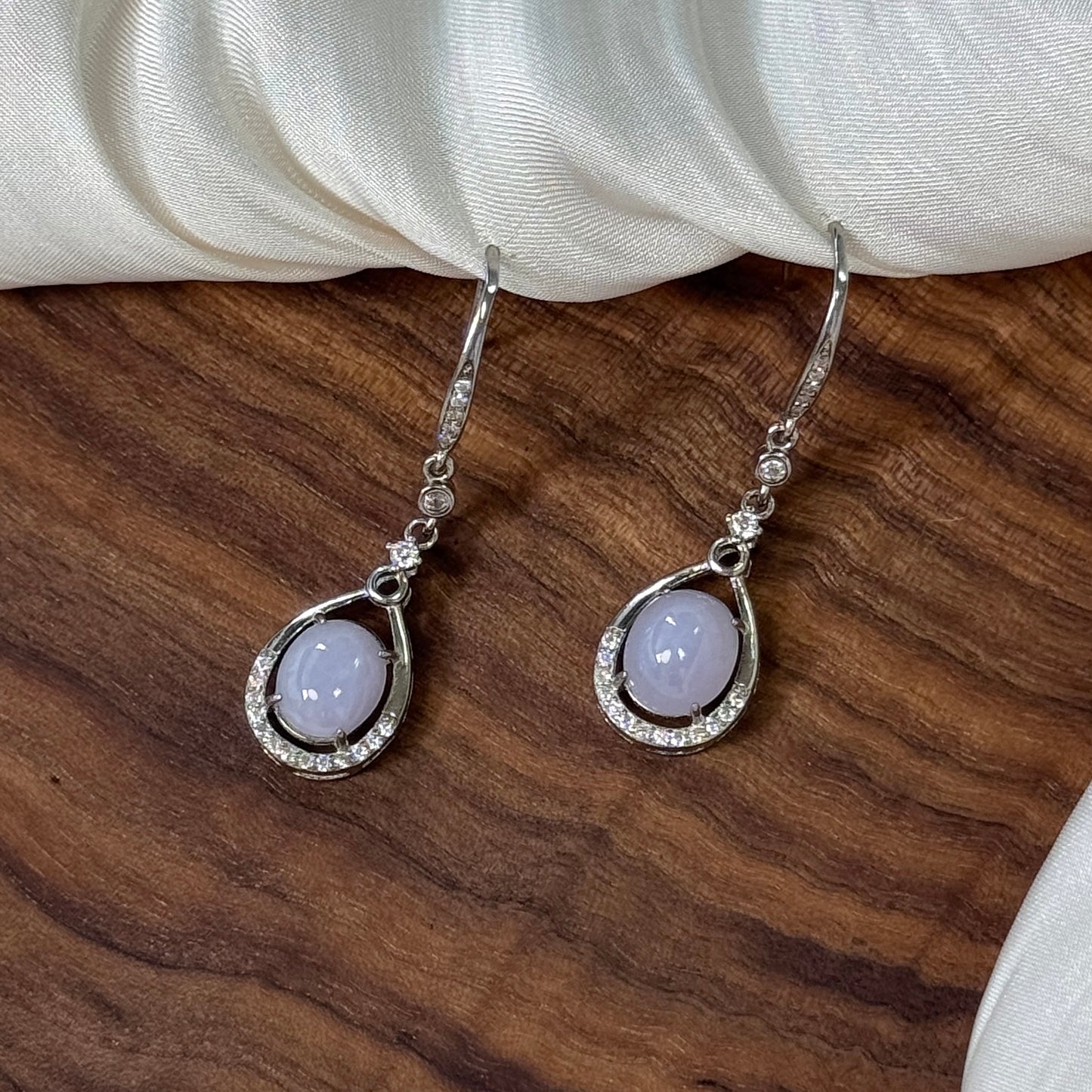 Éclat Jadeite Drop Earrings