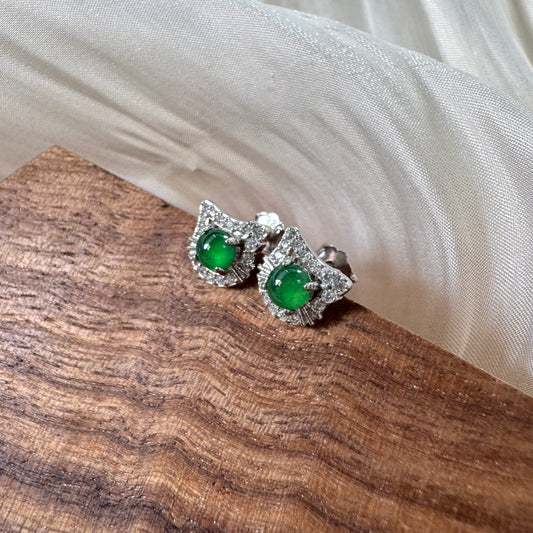 Kitty Jadeite Earstuds