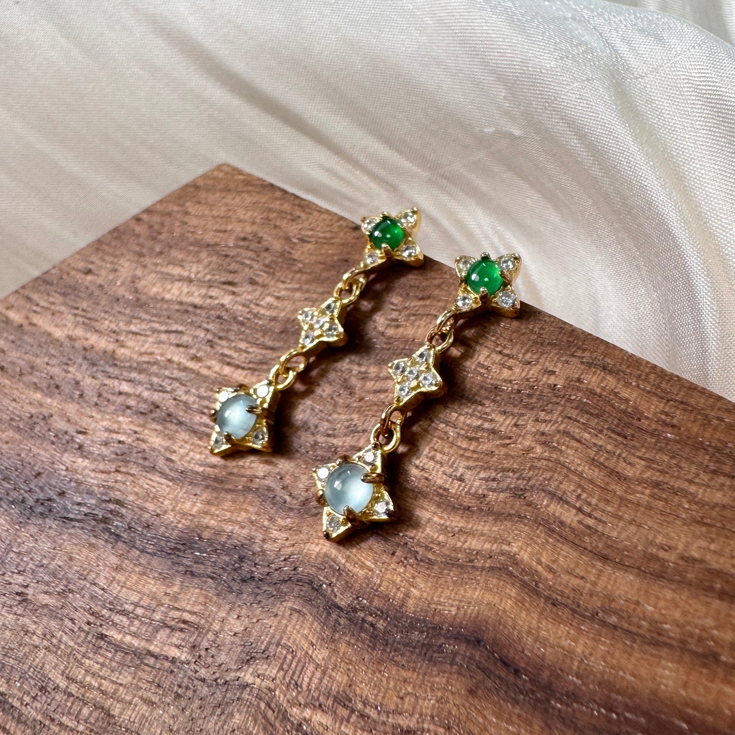 Oria Jadeite Drop Earstuds