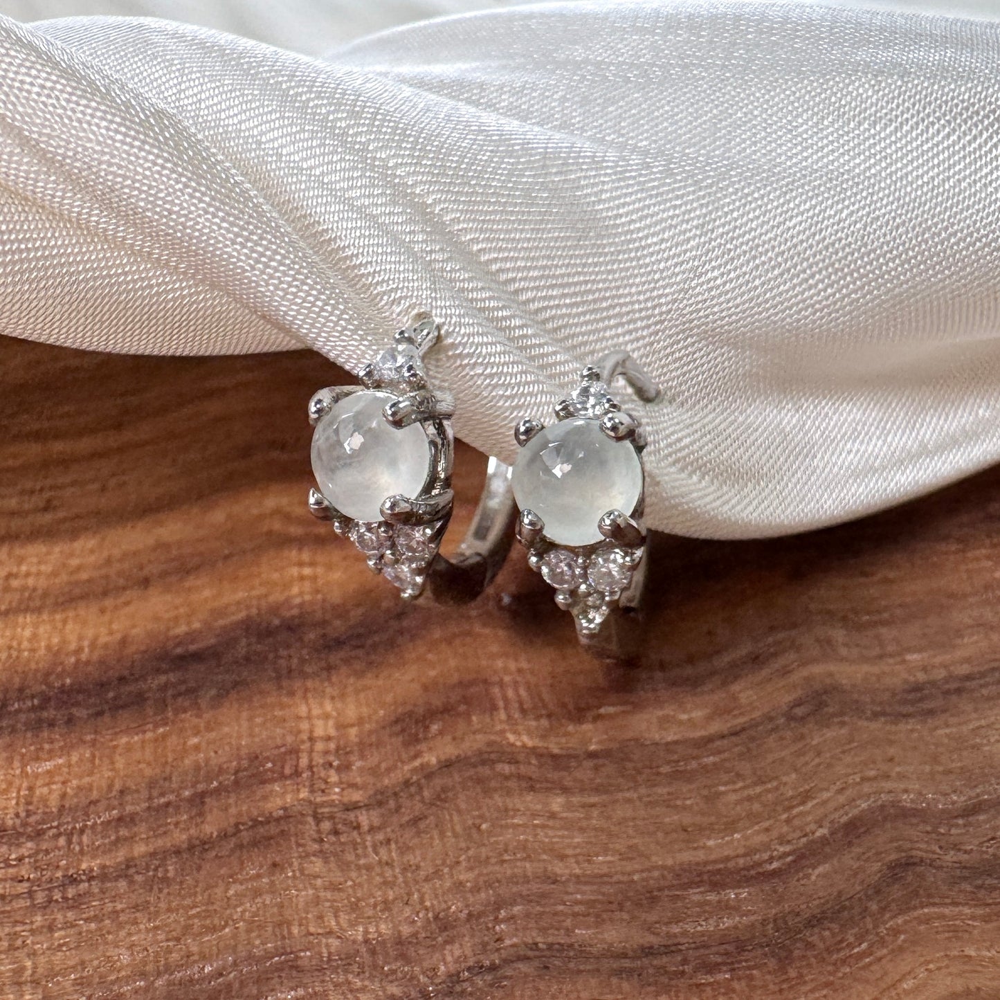 Clair Jadeite Huggies