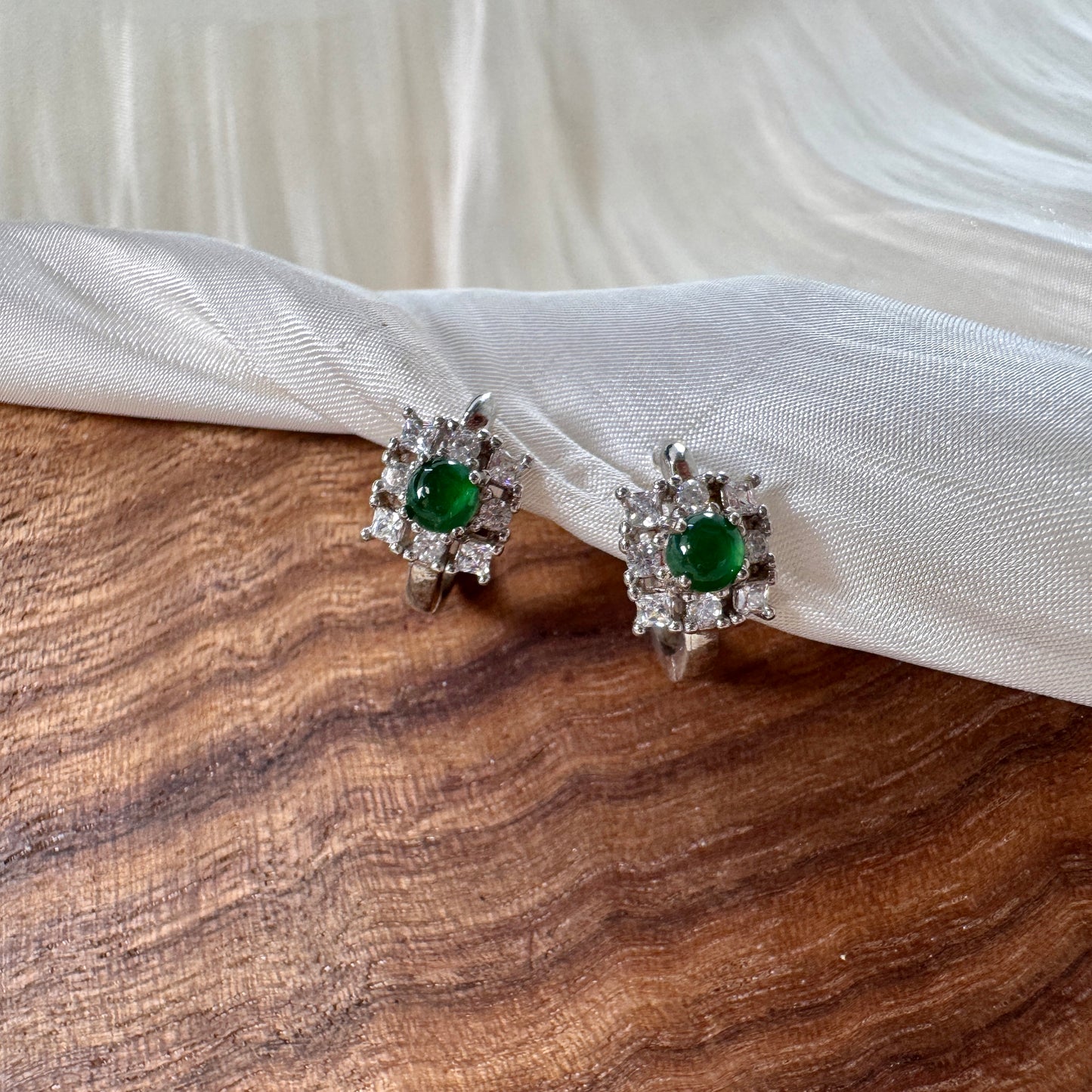 Étoile Jadeite Huggies