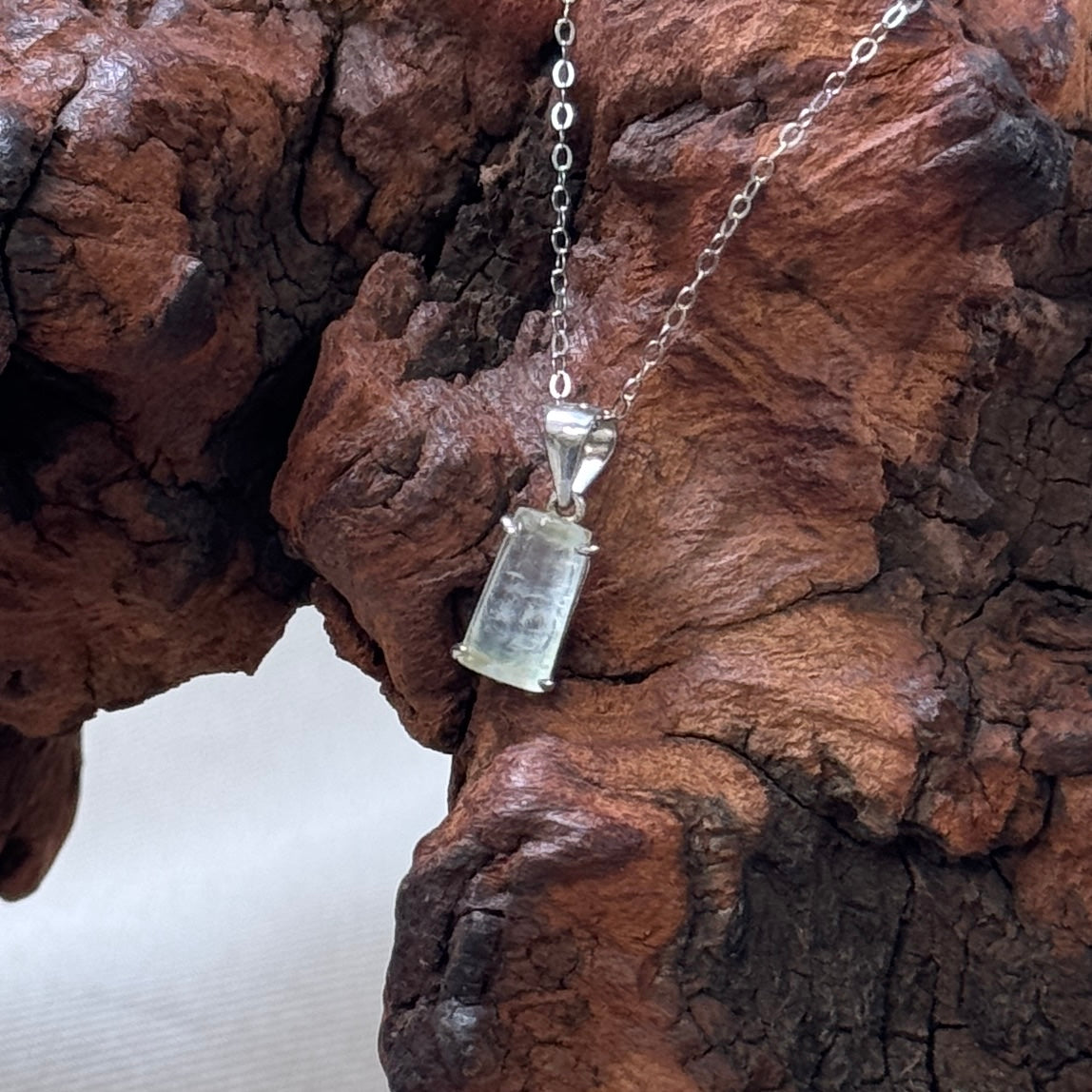 BLANC | Oblong Jadeite Necklace