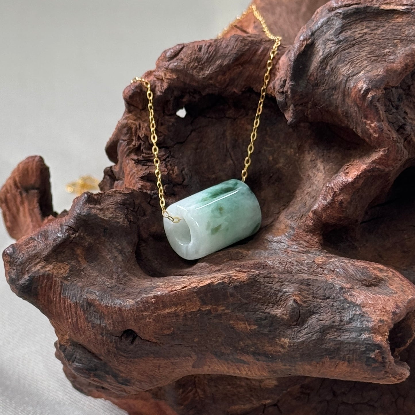 PIAOHUA | Barrel Jadeite Necklace 02