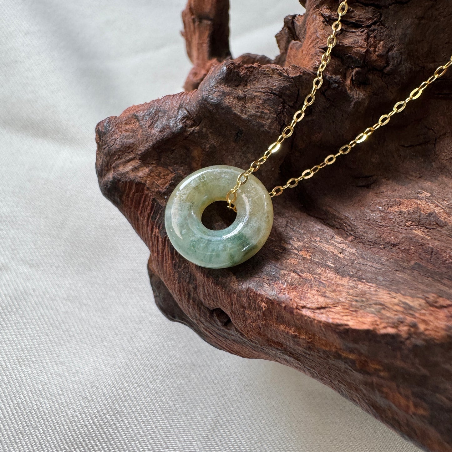 PIAOHUA | Bagel Jadeite Necklace 01