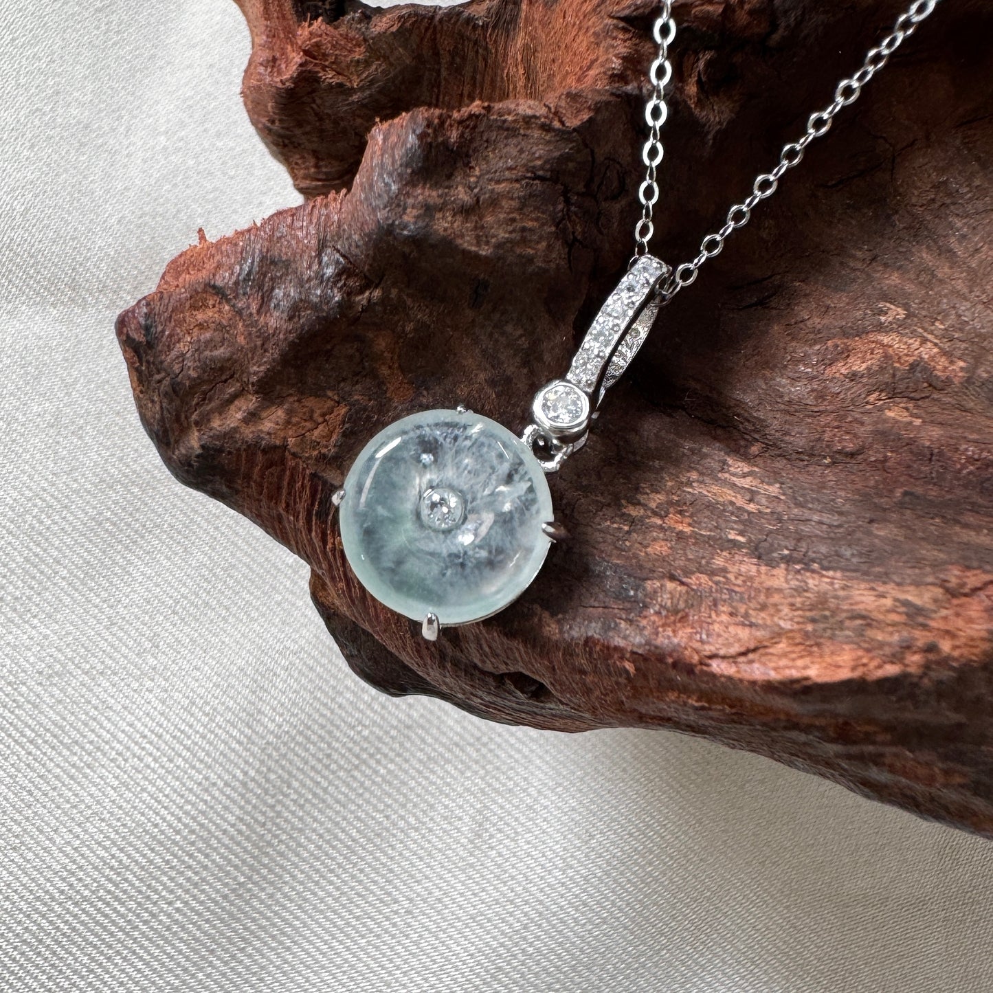 PIAOHUA | ĀN Doughnut Jadeite Necklace