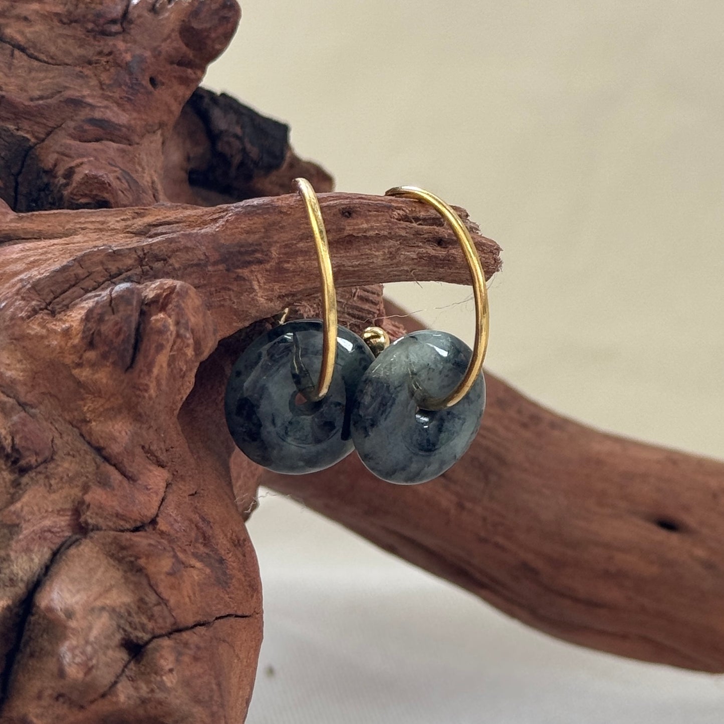 MÒ | Doughnut Jadeite Earrings
