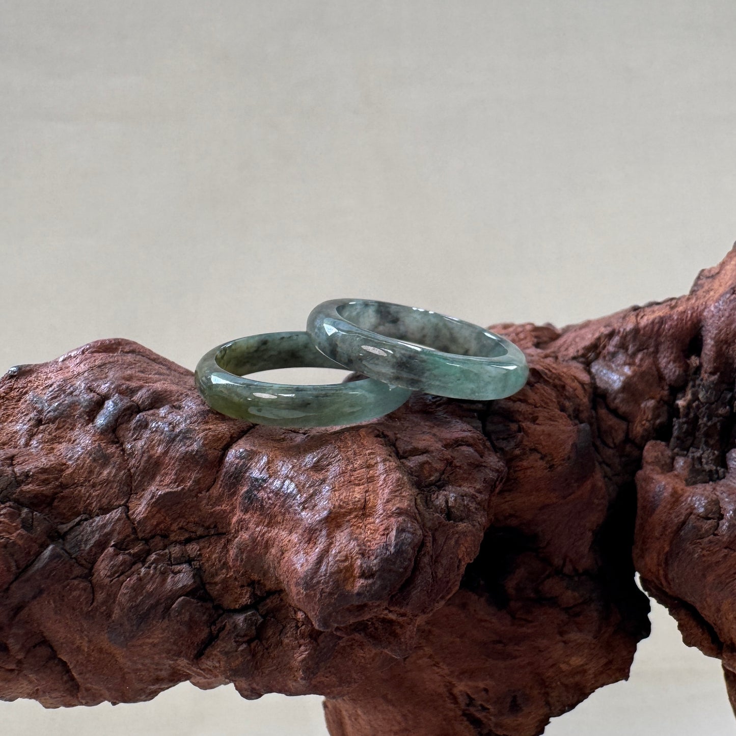 MÒ | Moss Grey Jadeite Ring