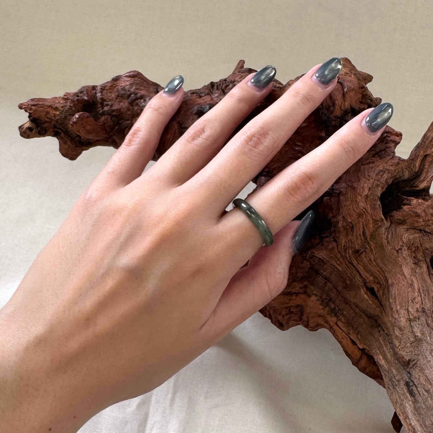MÒ | Moss Grey Jadeite Ring