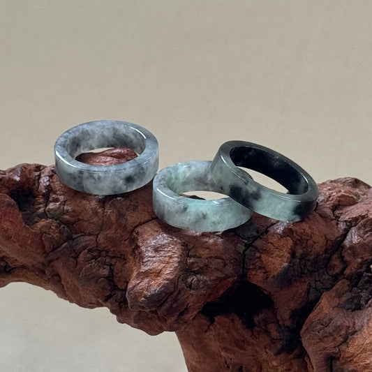 MÒ | Grey Square Jadeite Ring