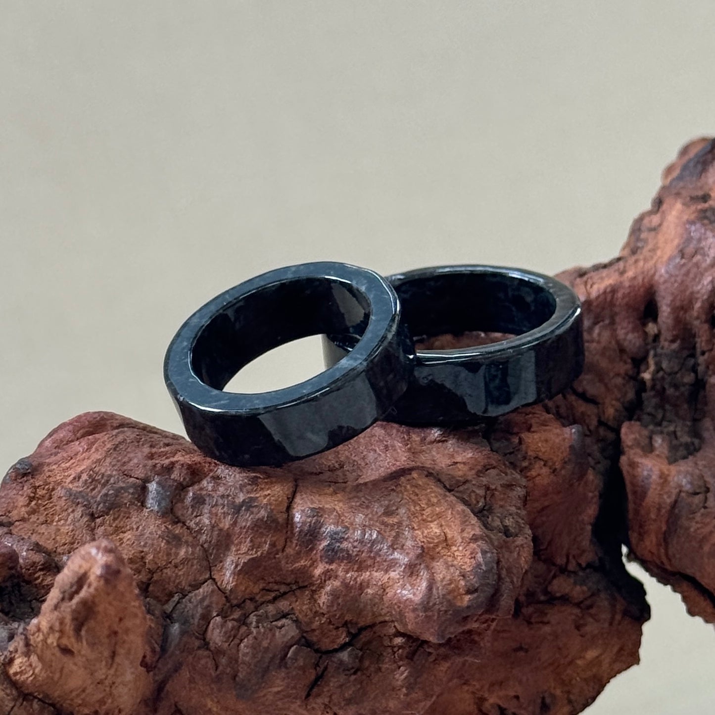 MÒ | Black Square Jadeite Ring