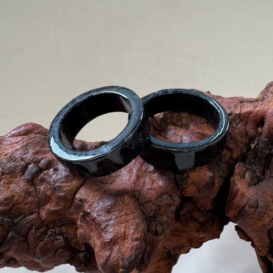 MÒ | Black Square Jadeite Ring
