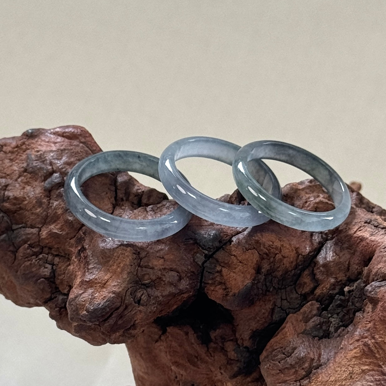 MÒ | Ash-Purple Jadeite Ring