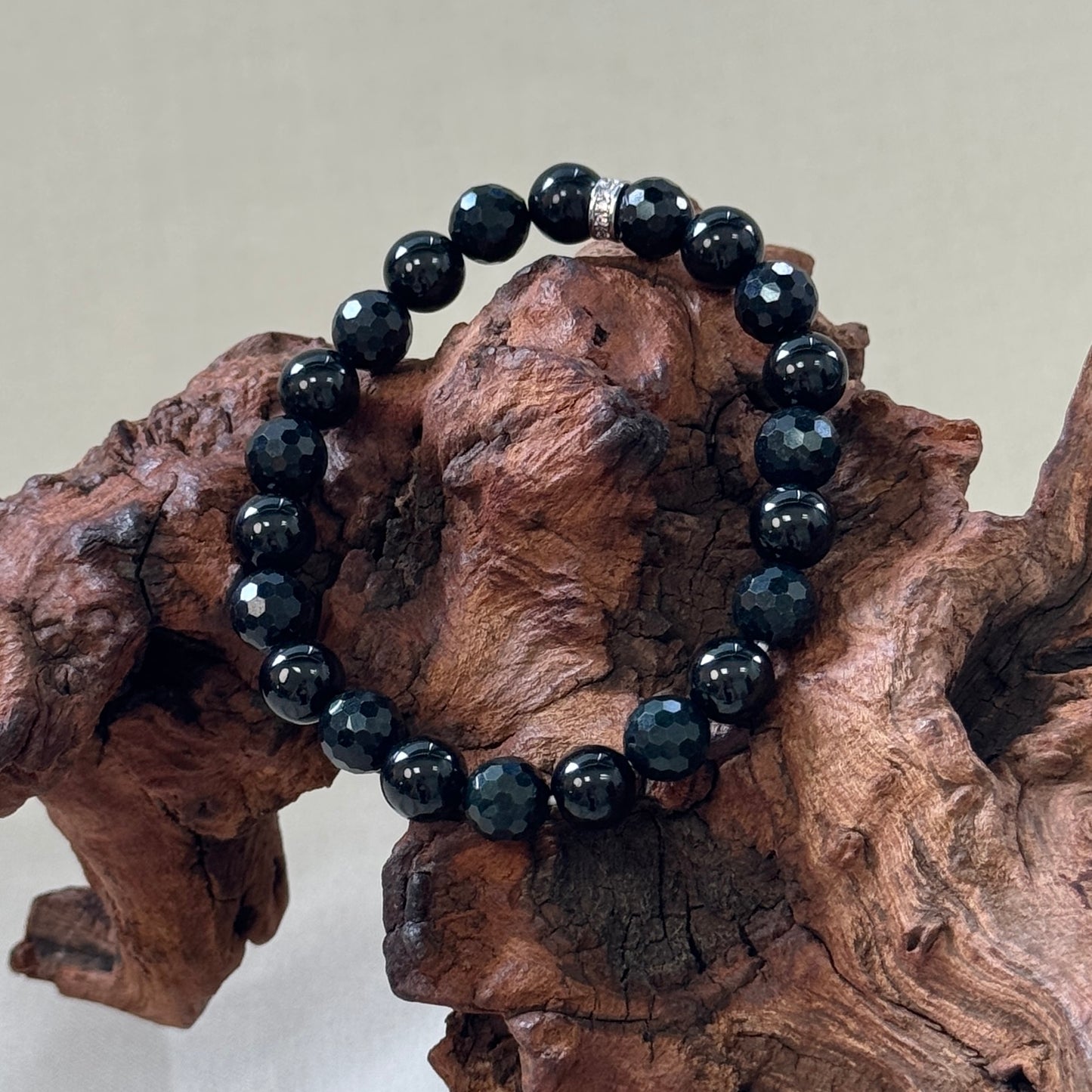 MÒ | Faceted Black Beaded Jadeite Bracelet
