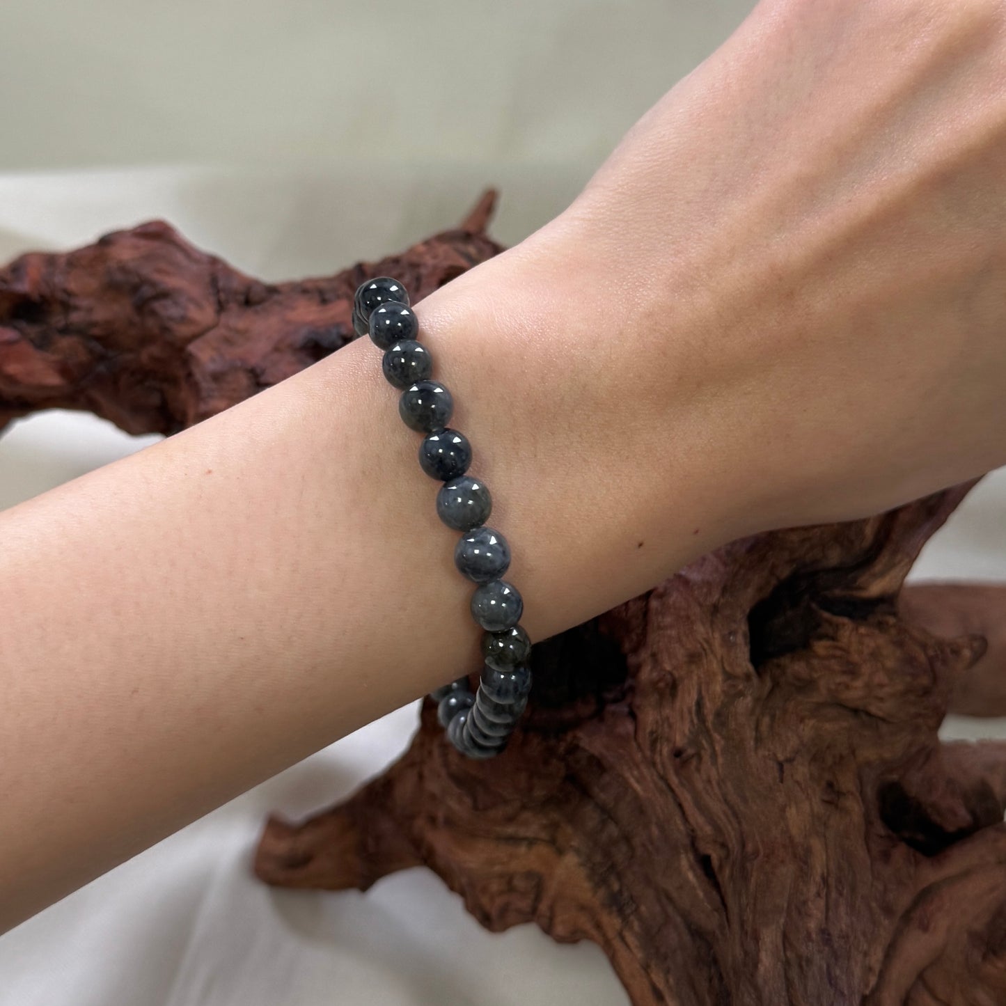 MÒ | Grey Beaded Jadeite Bracelet