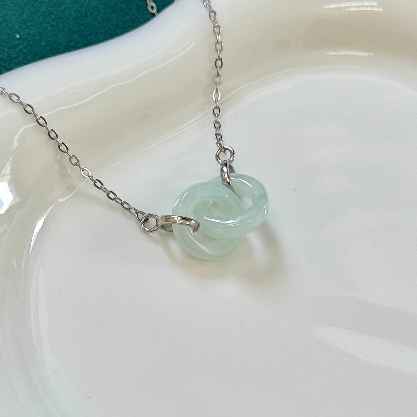 FOR HER | Interlocked Jadeite Necklace