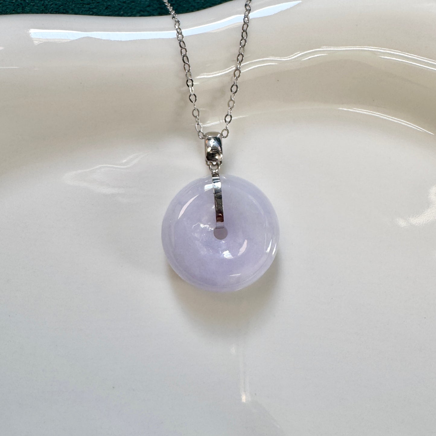 FOR HER | 18k Gold Lavender Jadeite Doughnut Pendant (WG)
