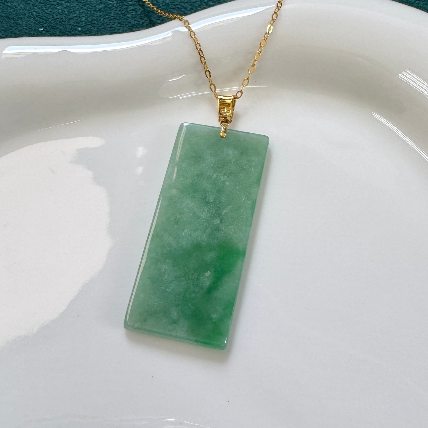 FOR HER | 18k Gold Jadeite Rectangle Pendant