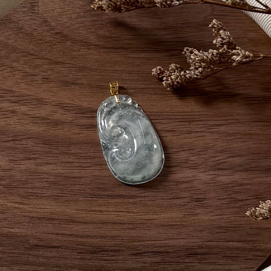 18k Gold Ruyi Jadeite Pendant