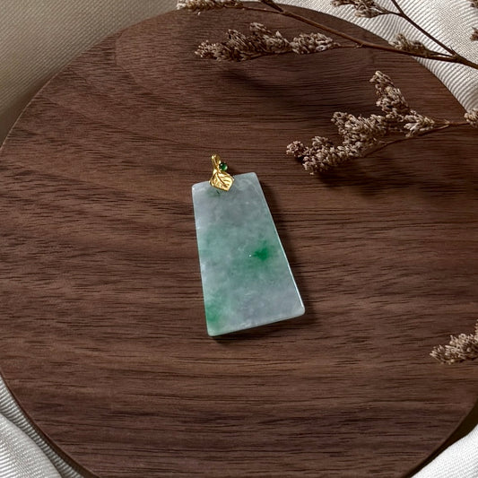 18k Gold Wu Shi Pai Jadeite Pendant