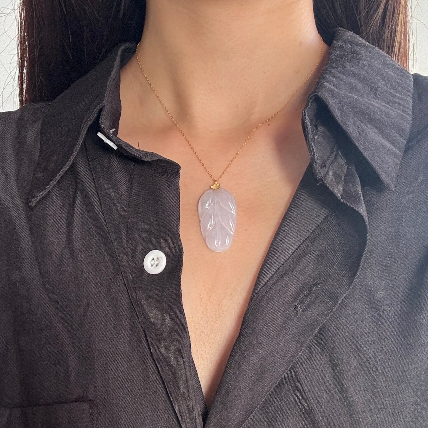 18k Gold Leaf Jadeite Pendant (icy)