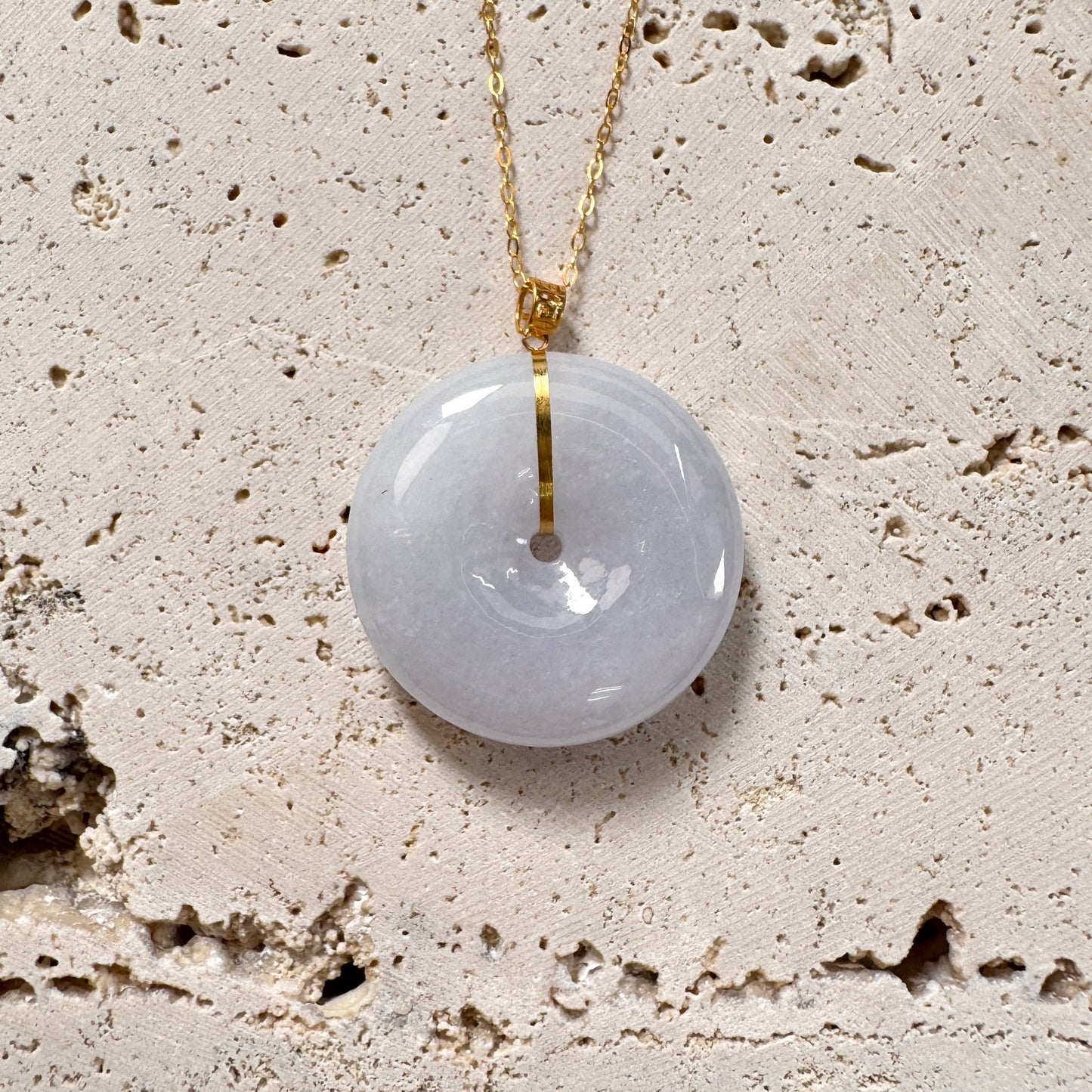 SUMMER | 18k Gold Lavender Jadeite Doughnut Pendant