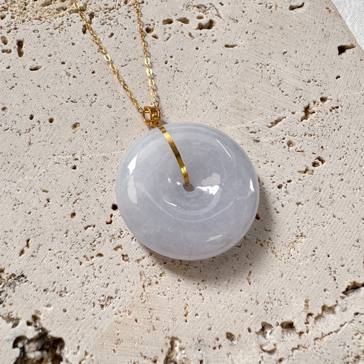 SUMMER | 18k Gold Lavender Jadeite Doughnut Pendant