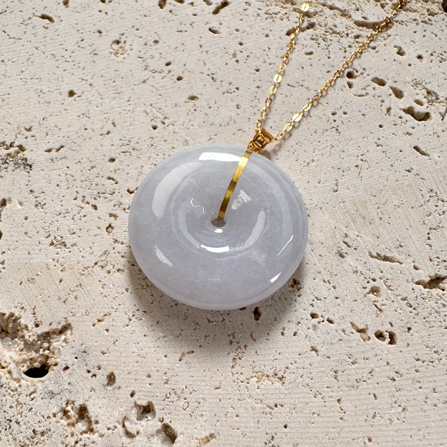 SUMMER | 18k Gold Lavender Jadeite Doughnut Pendant