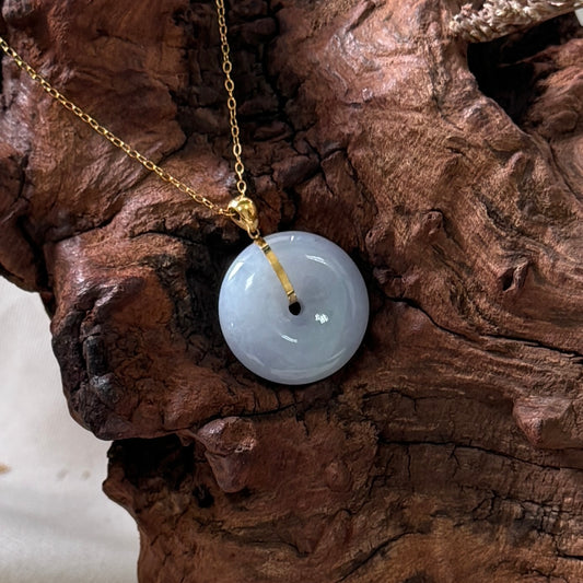 18k Lilac Doughnut Jadeite Pendant