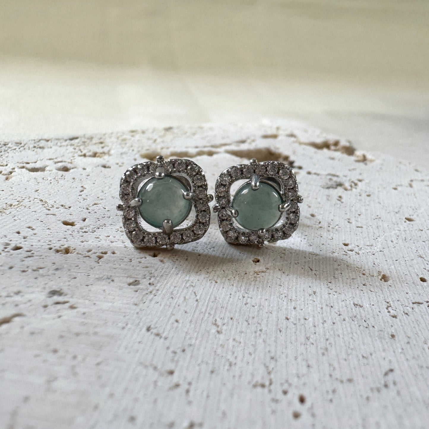 BLEU | Square Halo Jadeite Earstuds